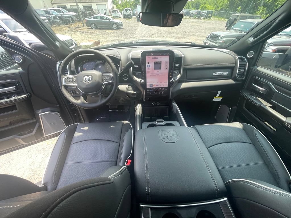 New 2026 RAM 2500 Laramie AWD/4WD image 3