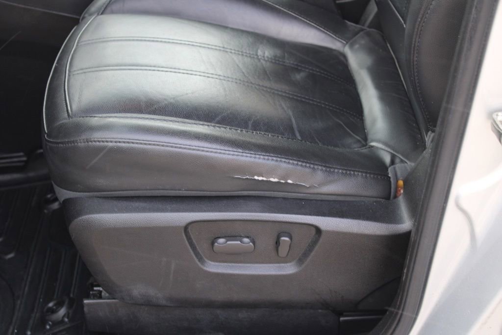 Used 2013 Chevrolet Captiva Sport LTZ image 15