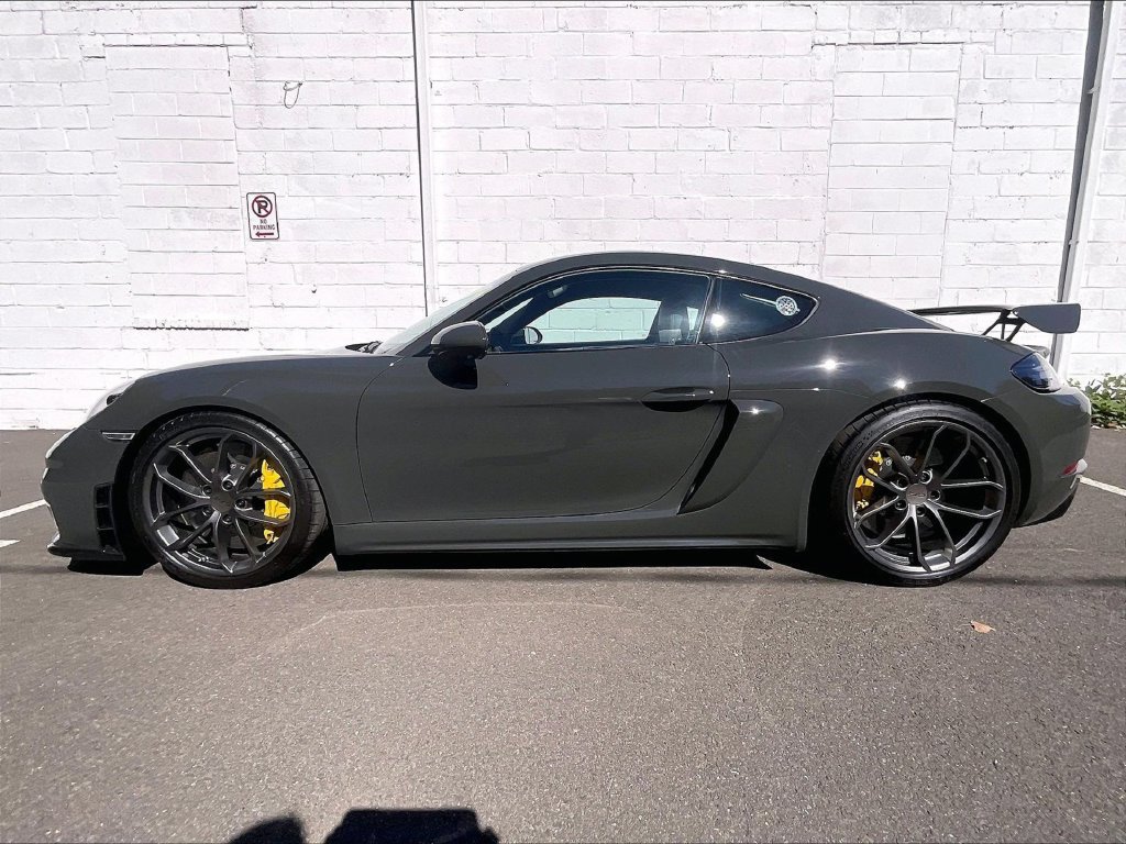Certified 2021 Porsche 718 Cayman GT4 RWD image 2