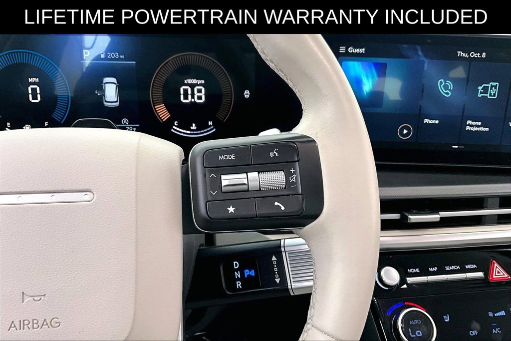 Used 2025 Hyundai Santa Fe SEL FWD image 27