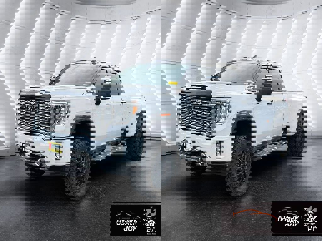 Used 2021 GMC Sierra 3500 Denali w/ Denali Ultimate Package image 1