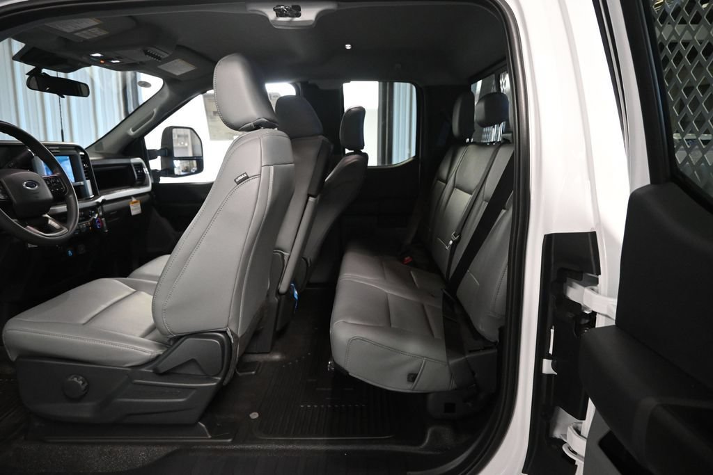 New 2026 Ford F550 4x4 Supercab Super Duty image 20