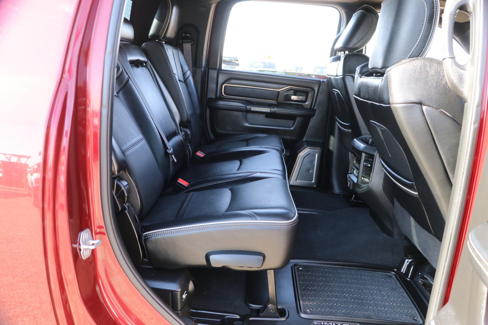 Used 2019 RAM 2500 Limited AWD/4WD image 31