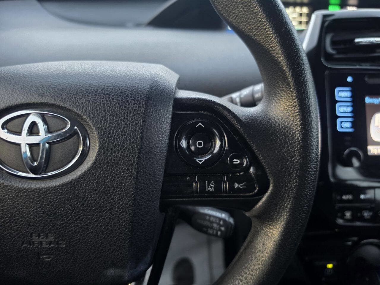 Used 2019 Toyota Prius LE FWD image 39