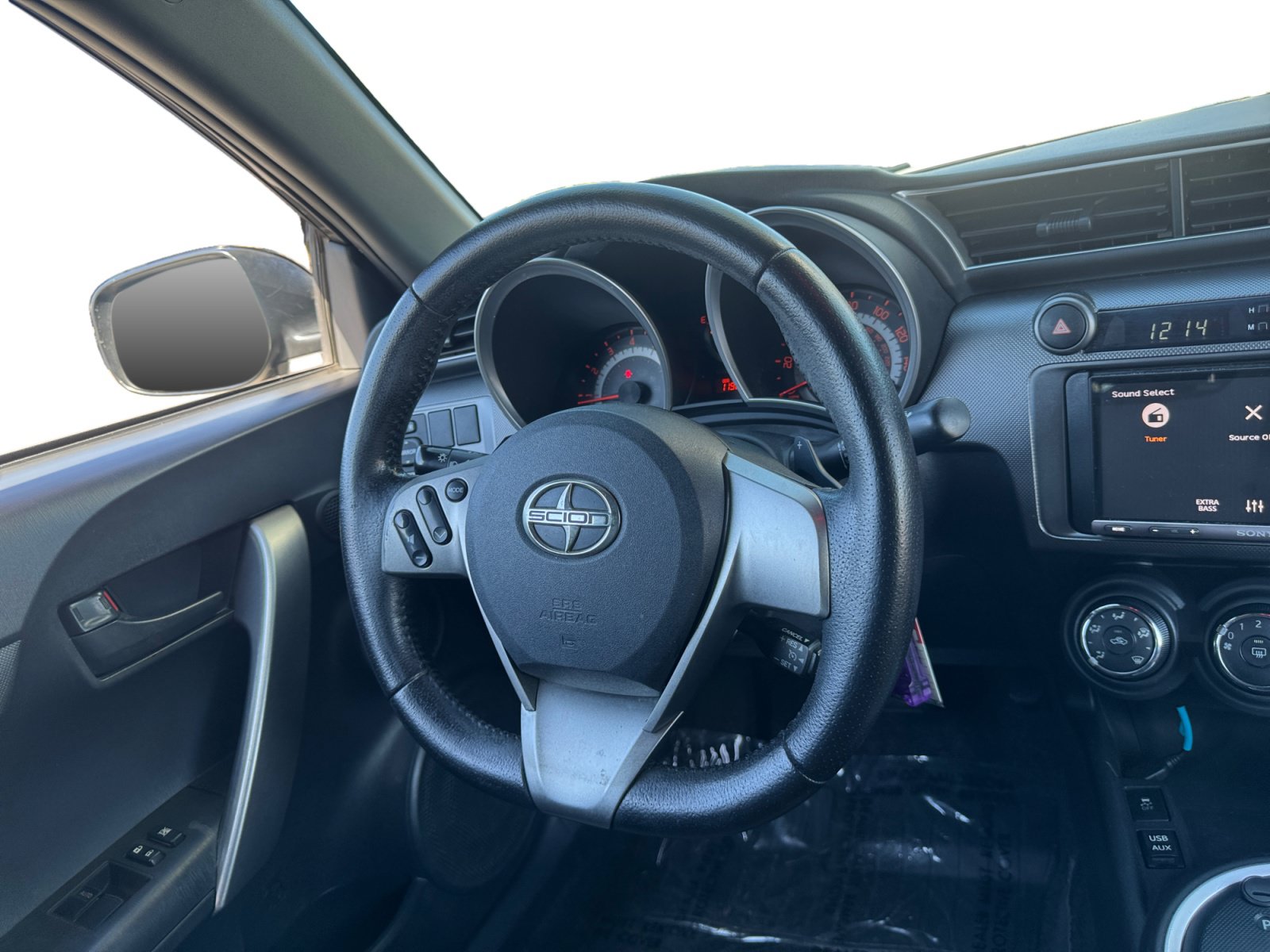 Used 2015 Scion tC FWD image 12