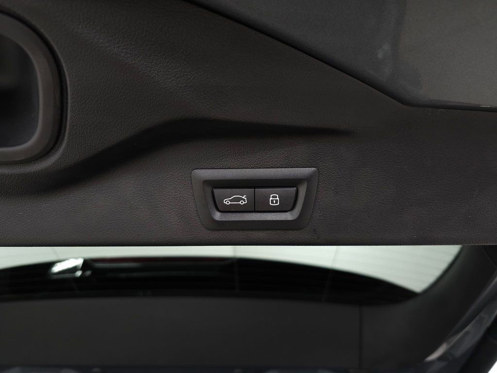 Used 2025 BMW X5 M60i image 10