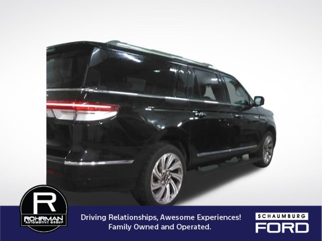 Used 2024 Lincoln Navigator L 4WD image 8