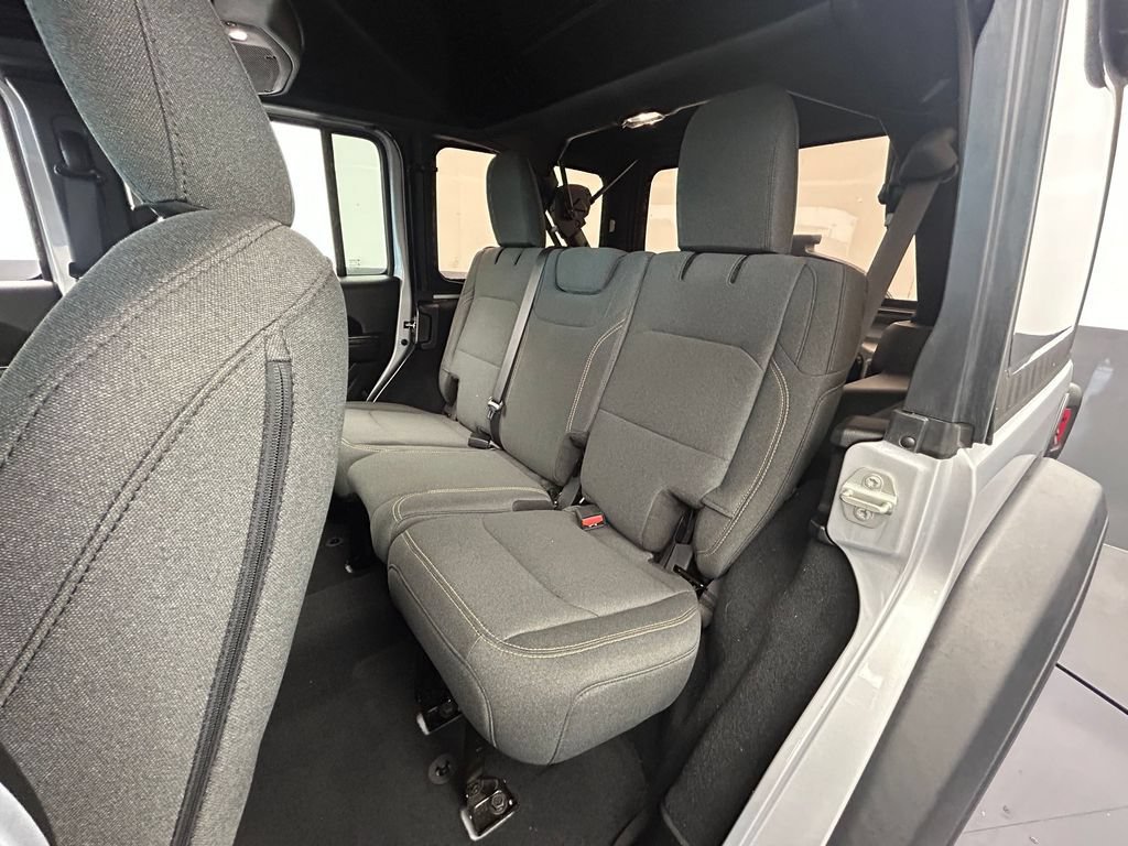 Used 2024 Jeep Wrangler Unlimited Sport AWD/4WD image 22