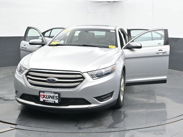 Used 2016 Ford Taurus SEL w/ Equipment Group 201A FWD image 29