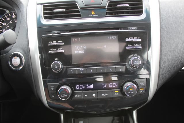 Used 2015 Nissan Altima 2.5 SL w/ Moonroof Package FWD image 23