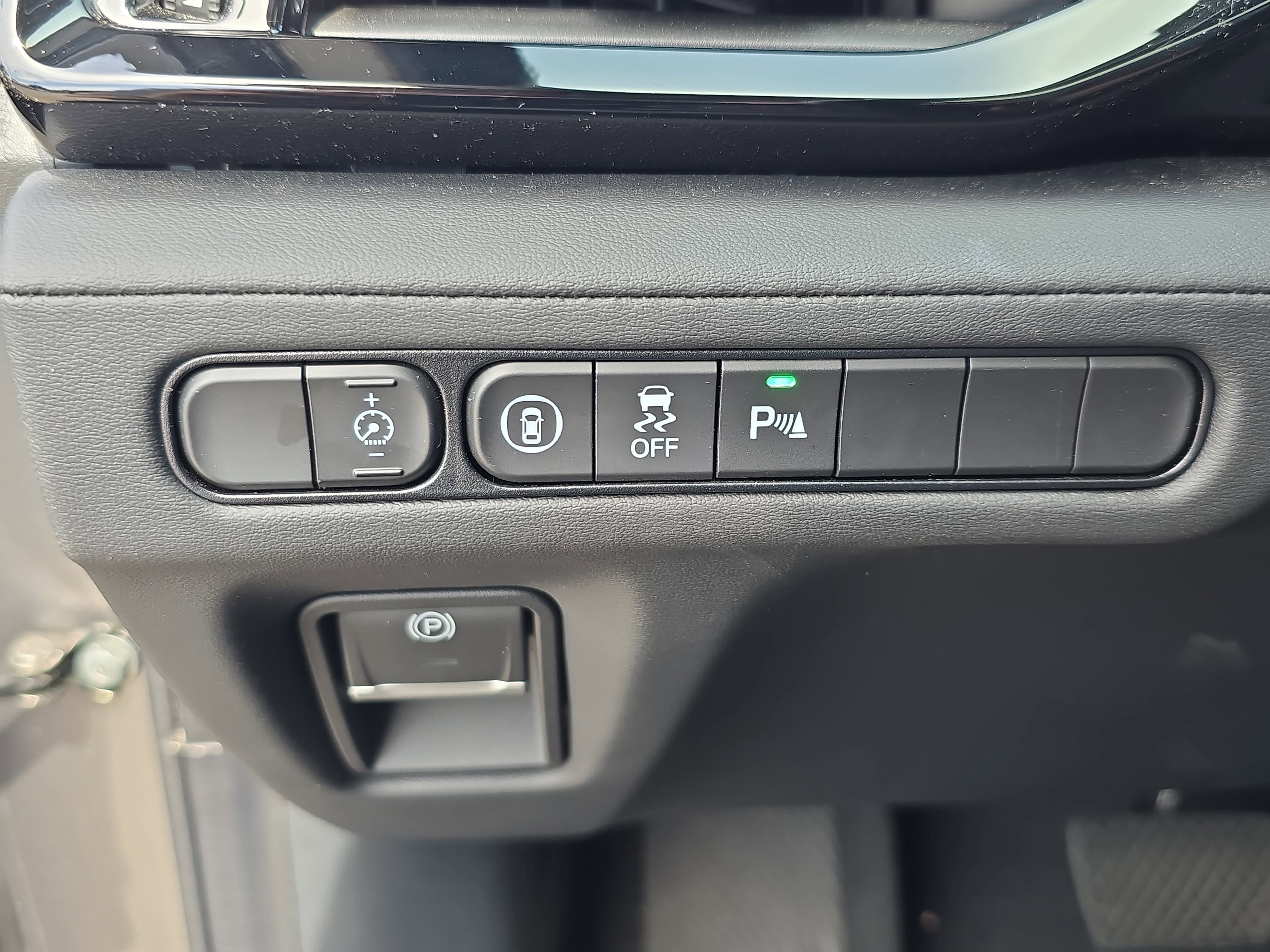 Certified 2025 Acura MDX FWD w/ Technology Package image 25
