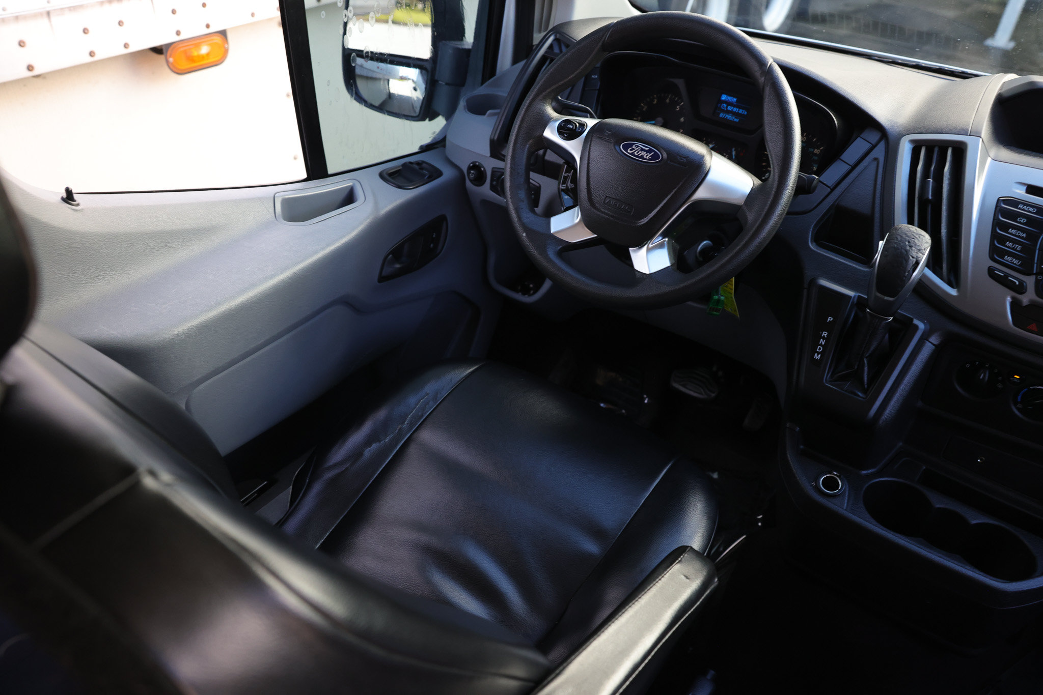 Used 2019 Ford Transit 350 XLT RWD image 18