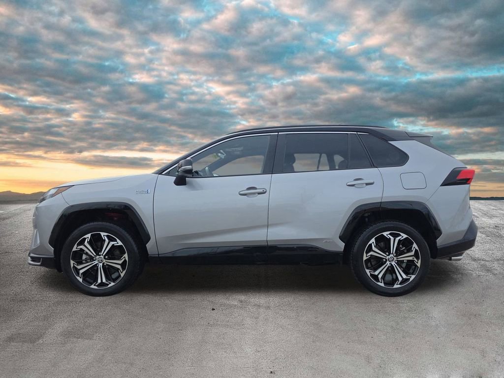 Used 2024 Toyota RAV4 XSE w/ Weather Package image 5