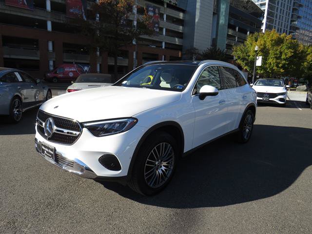 Used 2026 Mercedes-Benz GLC 300 4MATIC image 1