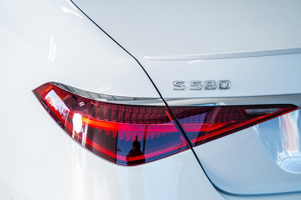 Used 2024 Mercedes-Benz S 580 S 580 image 24