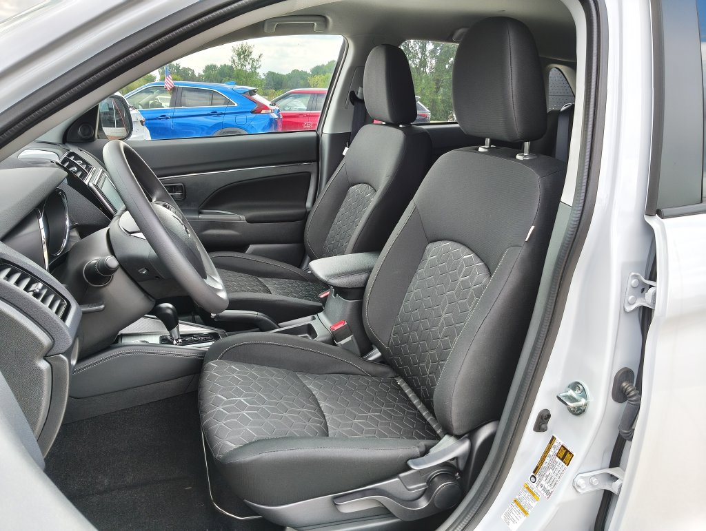 New 2026 Mitsubishi Outlander Sport ES AWD/4WD image 6
