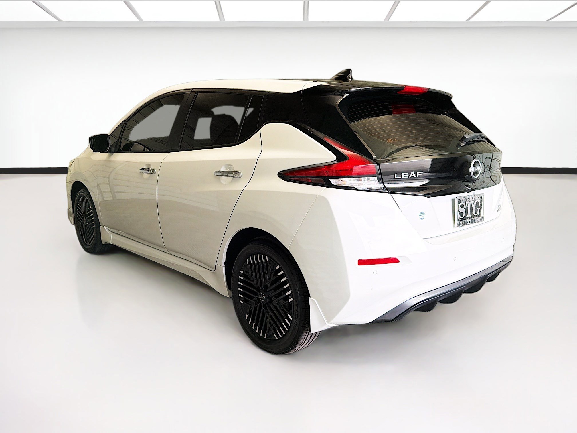Used 2024 Nissan Leaf SV Plus FWD image 6