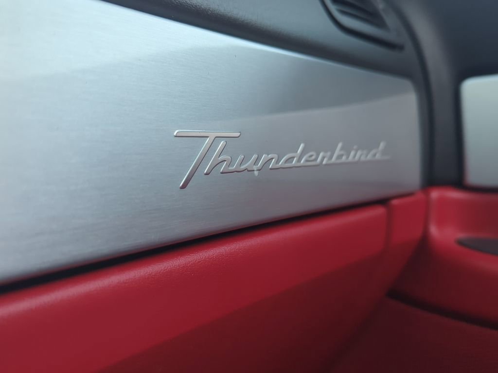 Used 2002 Ford Thunderbird Base image 15