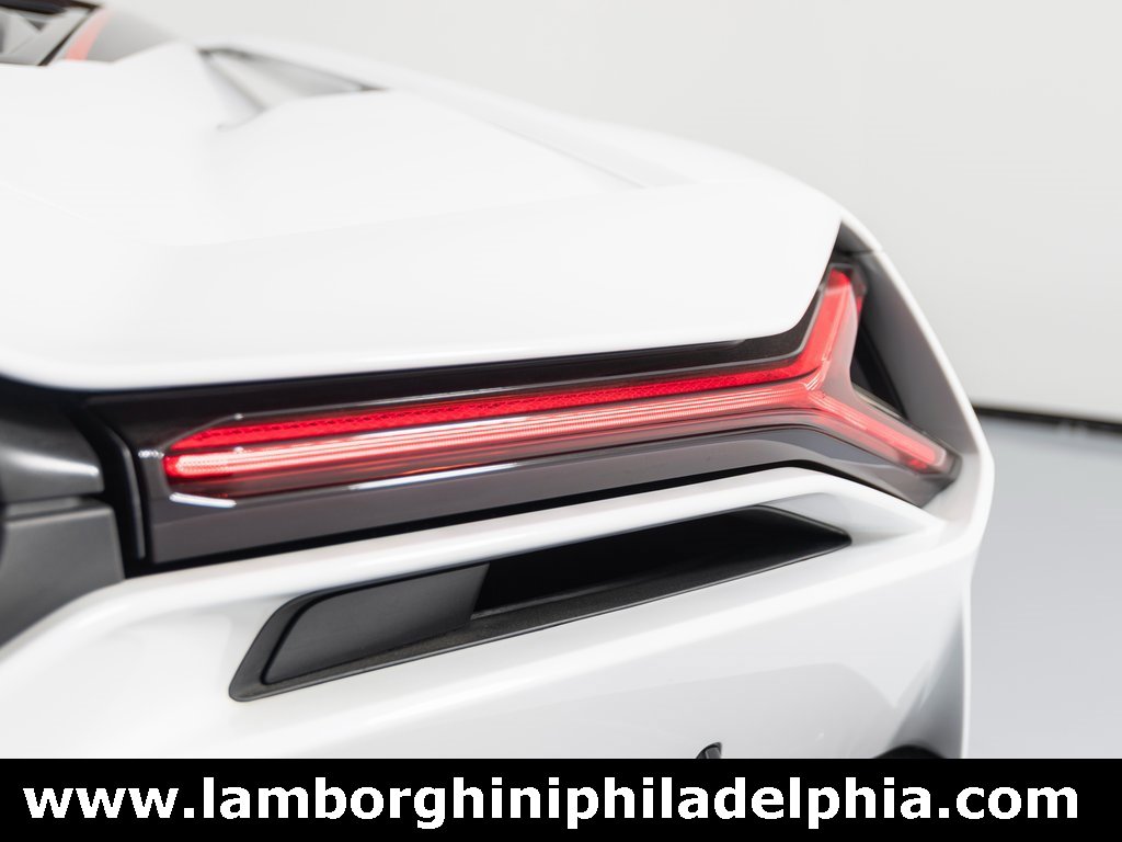 Used 2024 Lamborghini Revuelto image 47