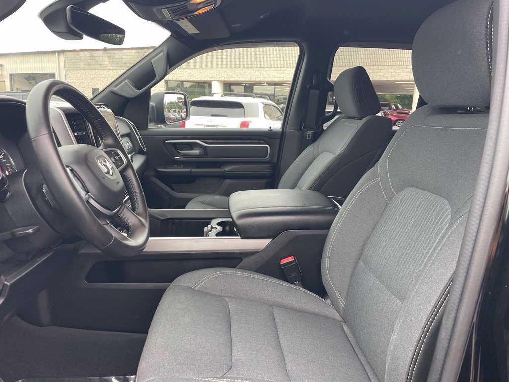 Used 2022 RAM 1500 Big Horn AWD/4WD image 2