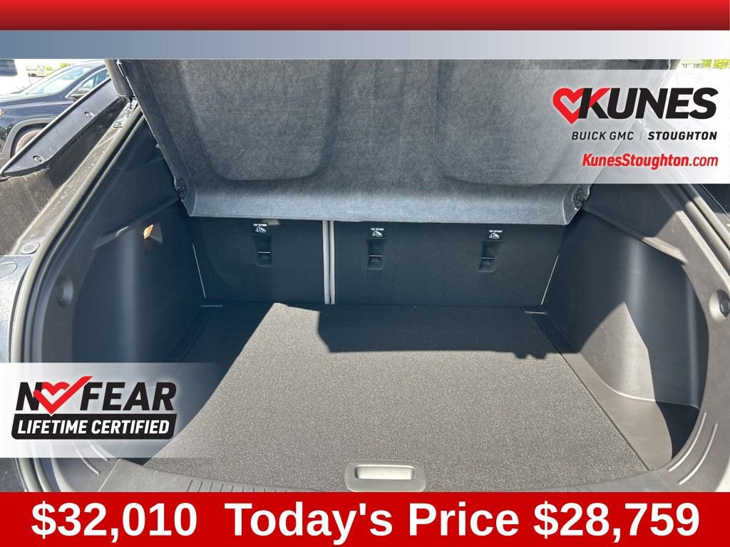 New 2025 Buick Envista Avenir image 50