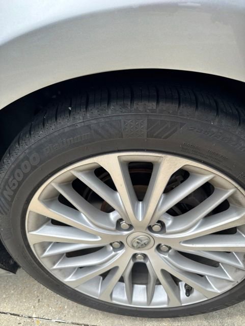 Used 2018 Toyota Camry XLE FWD image 26
