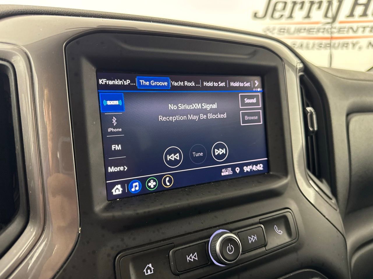 Used 2020 Chevrolet Silverado 2500 Custom w/ Custom Value Package AWD/4WD image 17