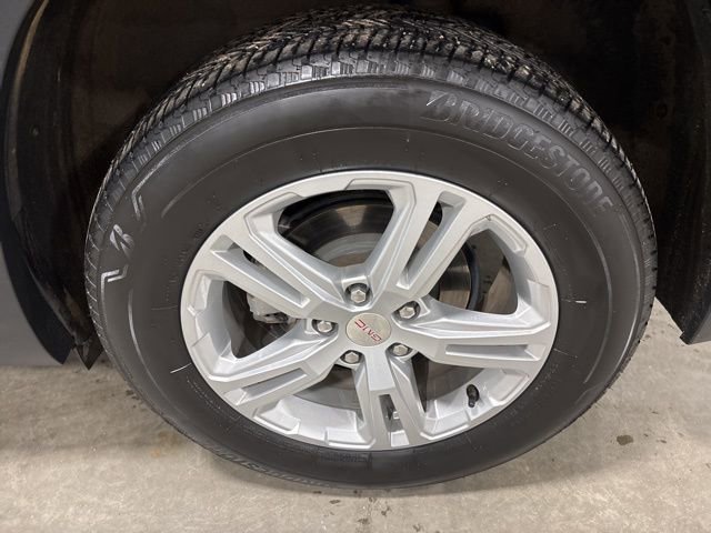 Used 2024 GMC Terrain SLE image 15