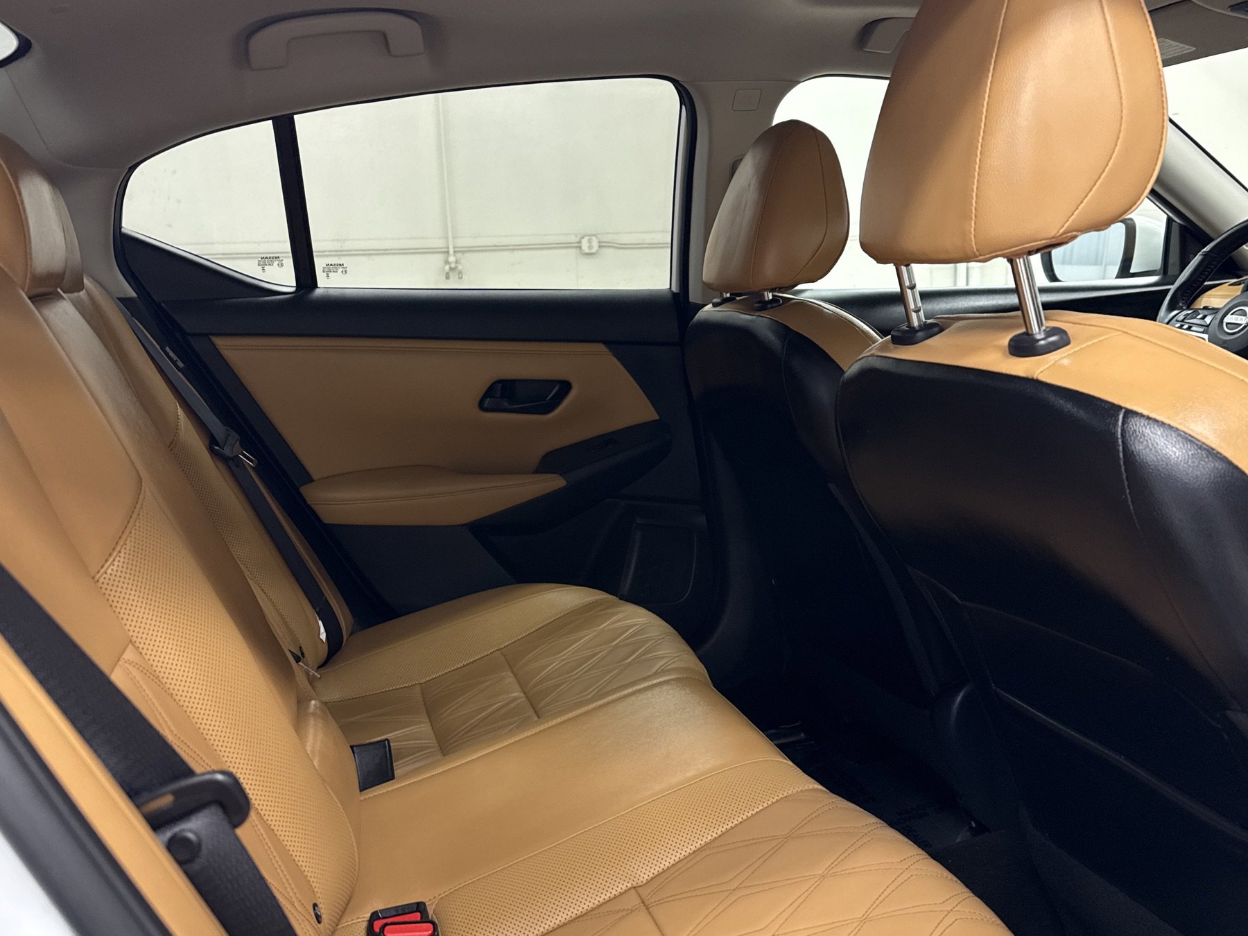 Used 2024 Nissan Sentra SV w/ SV Premium Package image 25