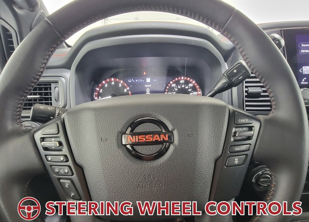 Used 2022 Nissan Titan PRO-4X w/ Pro-4x Convenience Package AWD/4WD image 18