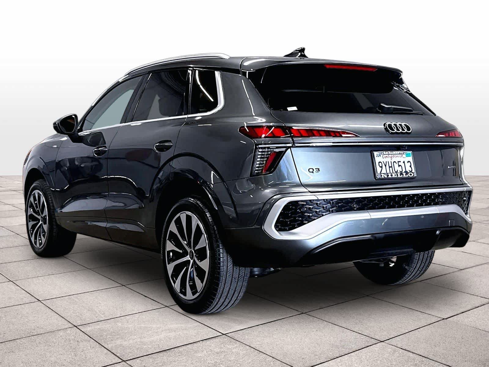 Used 2026 Audi Q3 quattro 2.0T w/ Driver Assistance Package AWD/4WD image 14
