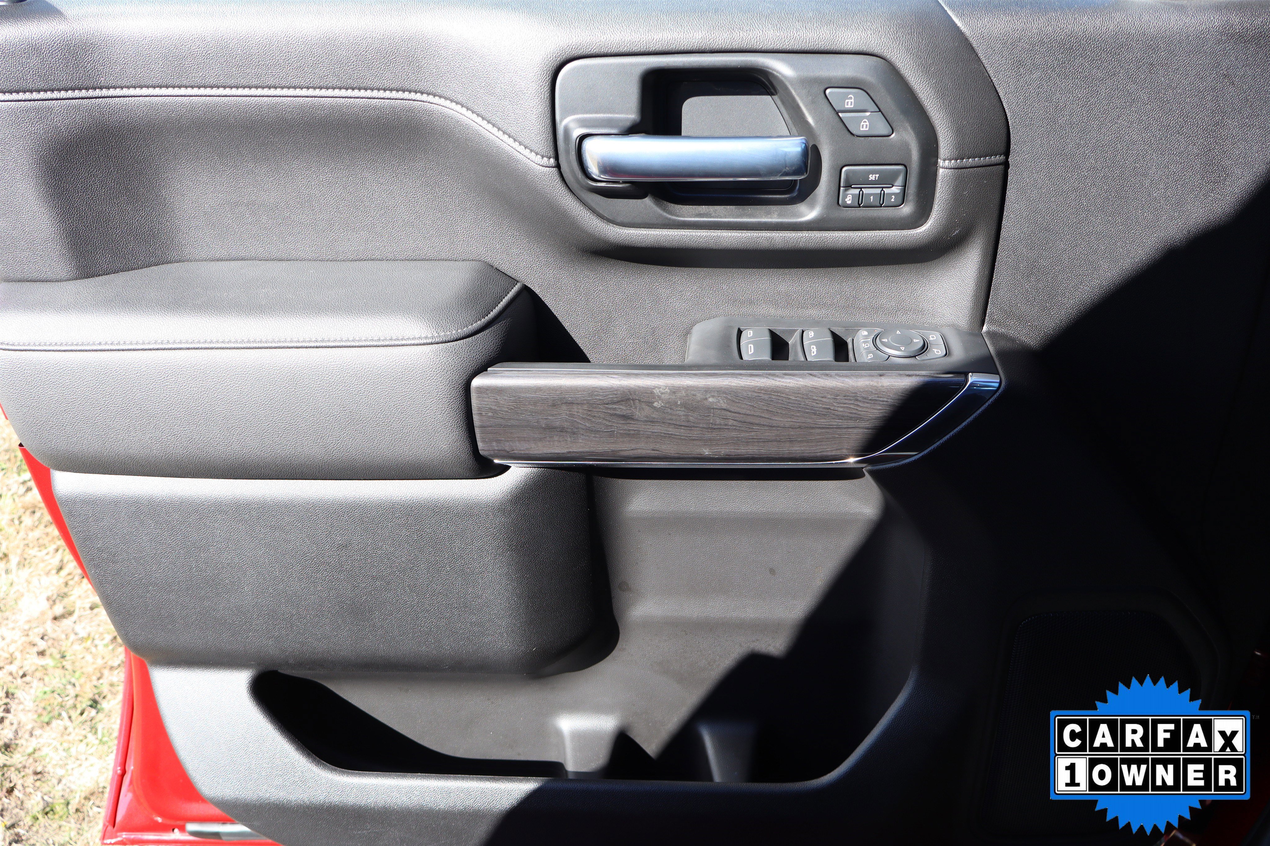 Certified 2021 Chevrolet Silverado 2500 LTZ w/ LTZ Convenience Package image 32