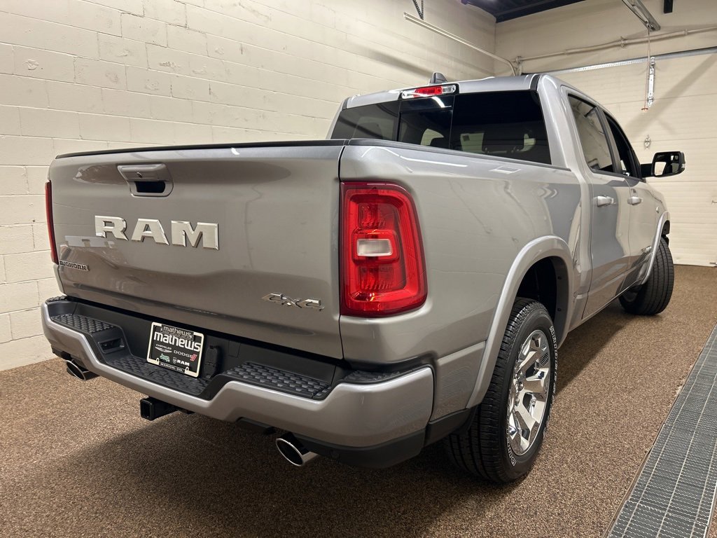 New 2026 RAM 1500 4x4 Crew Cab image 2