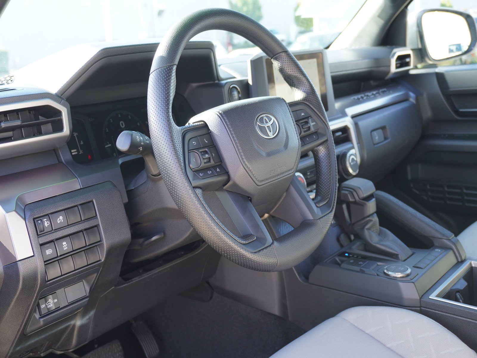 Used 2025 Toyota Tacoma SR5 image 19