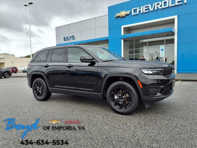 Used 2024 Jeep Grand Cherokee Altitude