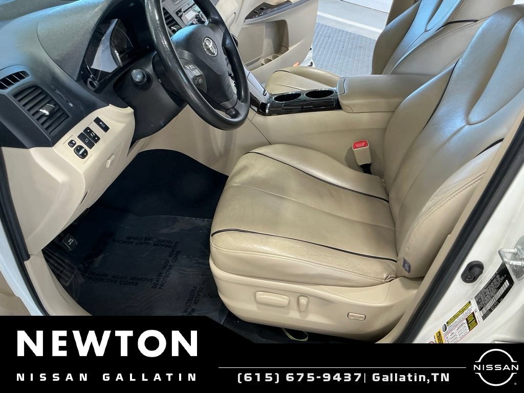 Used 2009 Toyota Venza AWD image 10