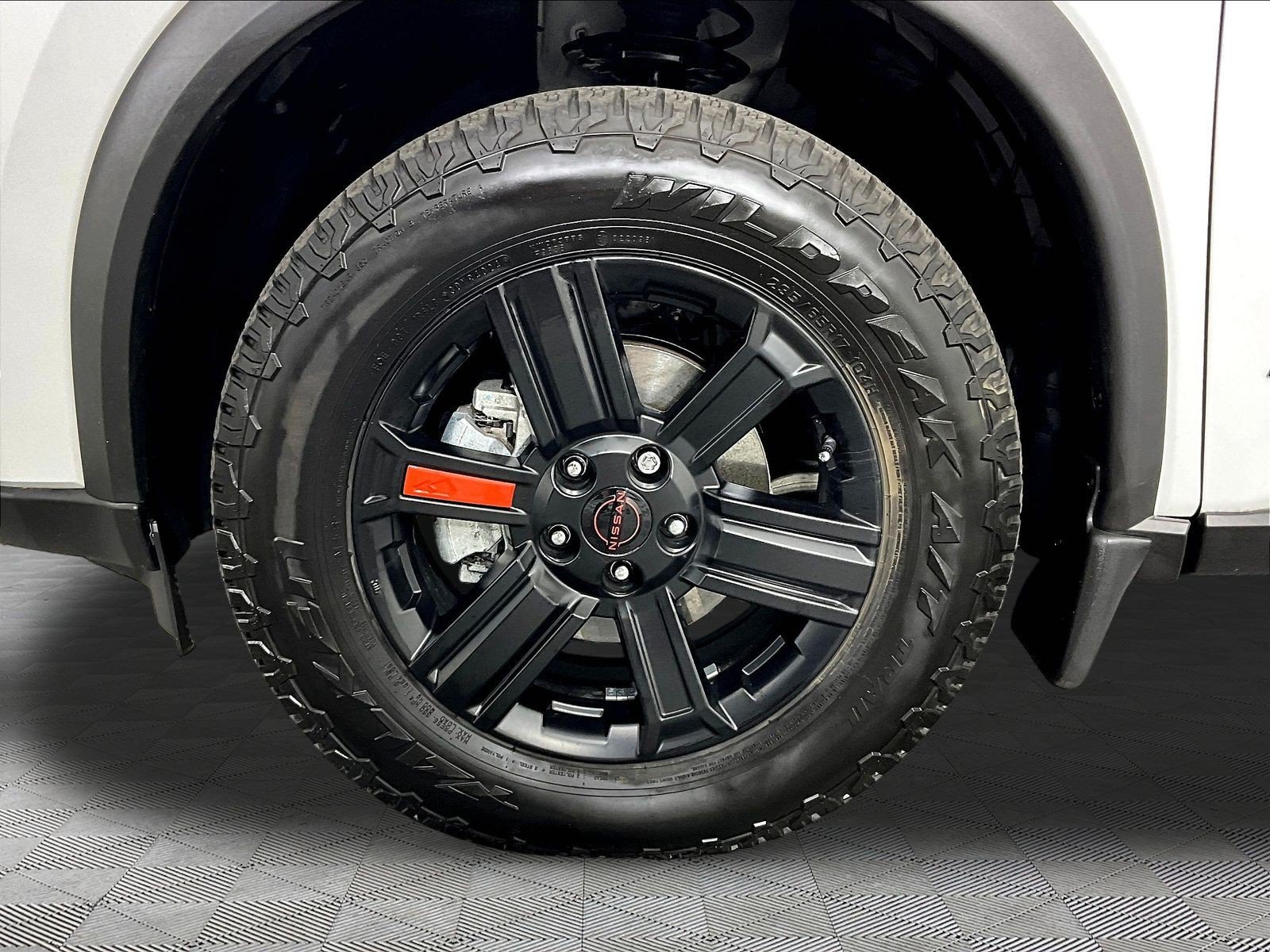 Used 2025 Nissan Rogue SV AWD/4WD image 33