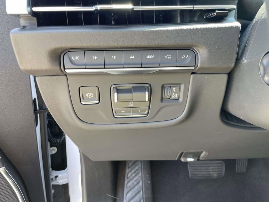 New 2026 Cadillac Escalade ESV Sport w/ Touring Package AWD/4WD image 23