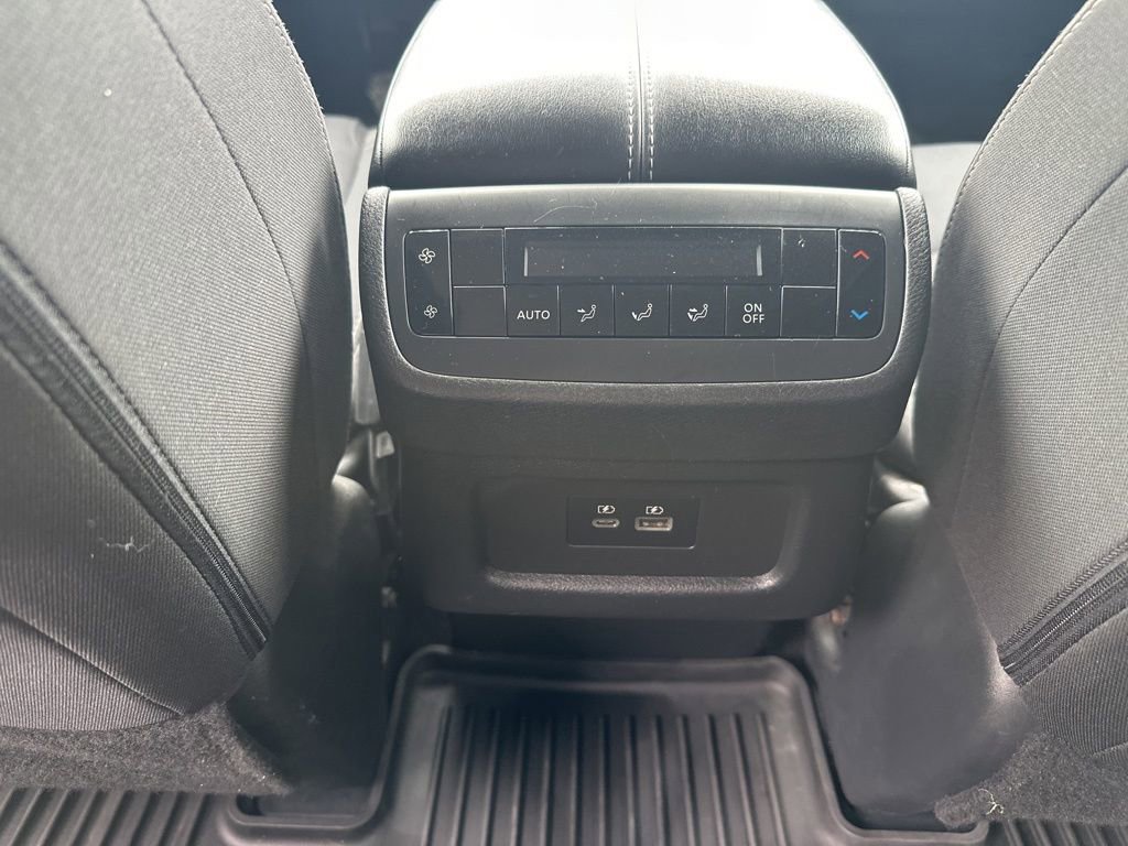 Used 2023 Nissan Pathfinder SV w/ Black Appearance Package AWD/4WD image 13