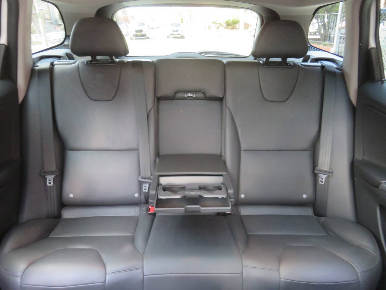 Used 2016 Volvo XC60 T6 Platinum AWD/4WD image 23
