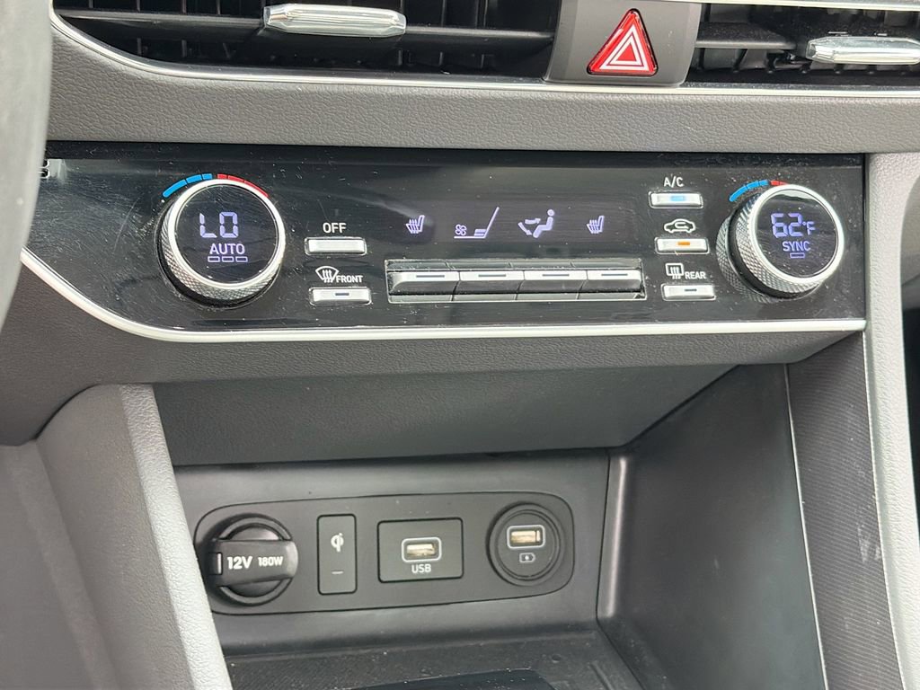 Used 2023 Hyundai Sonata SEL w/ Convenience Package FWD image 16