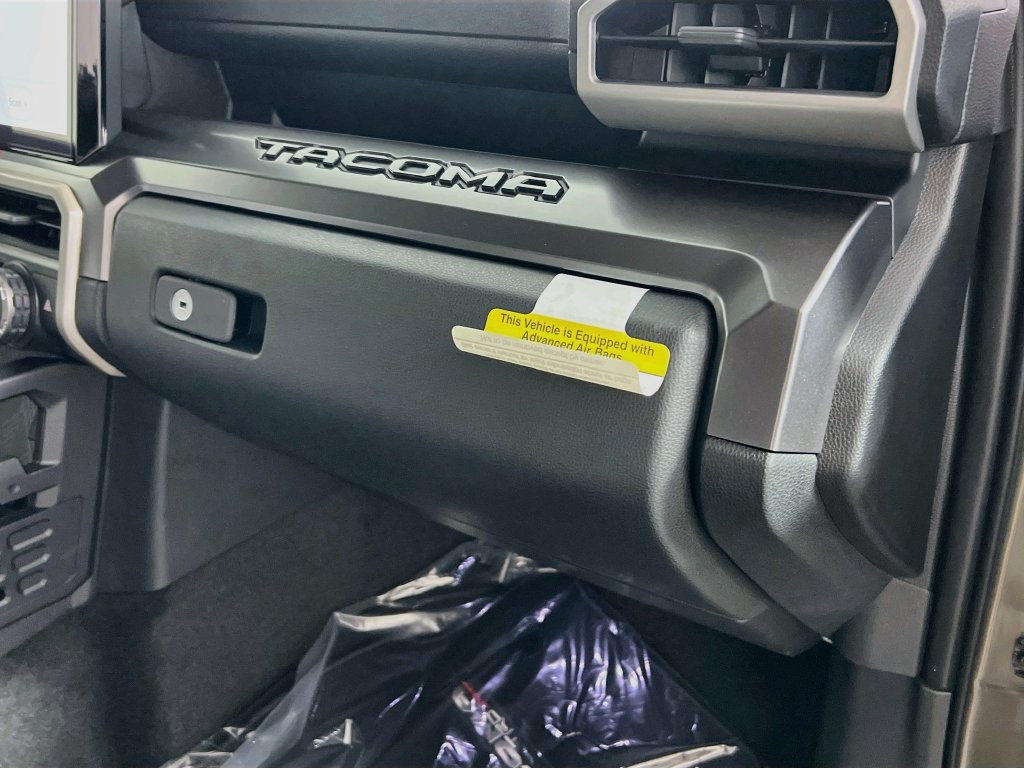 New 2026 Toyota Tacoma TRD Sport AWD/4WD image 32