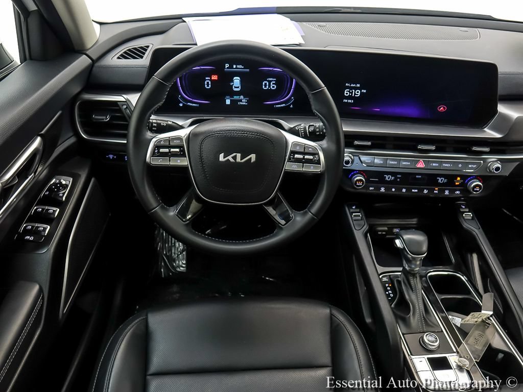 Used 2023 Kia Telluride S w/ S Sunroof Package FWD image 14