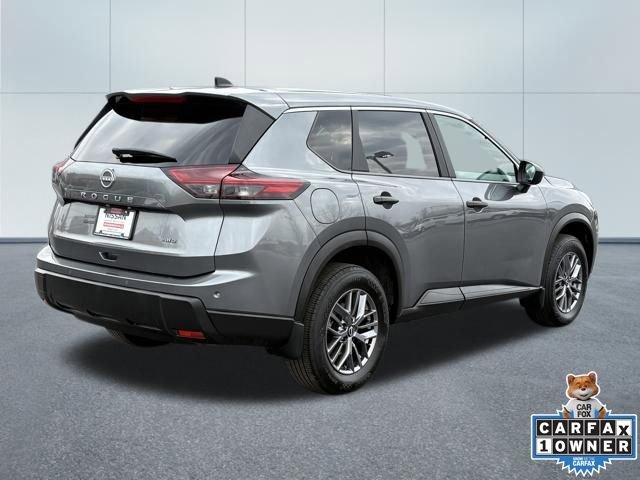 Used 2025 Nissan Rogue S image 3