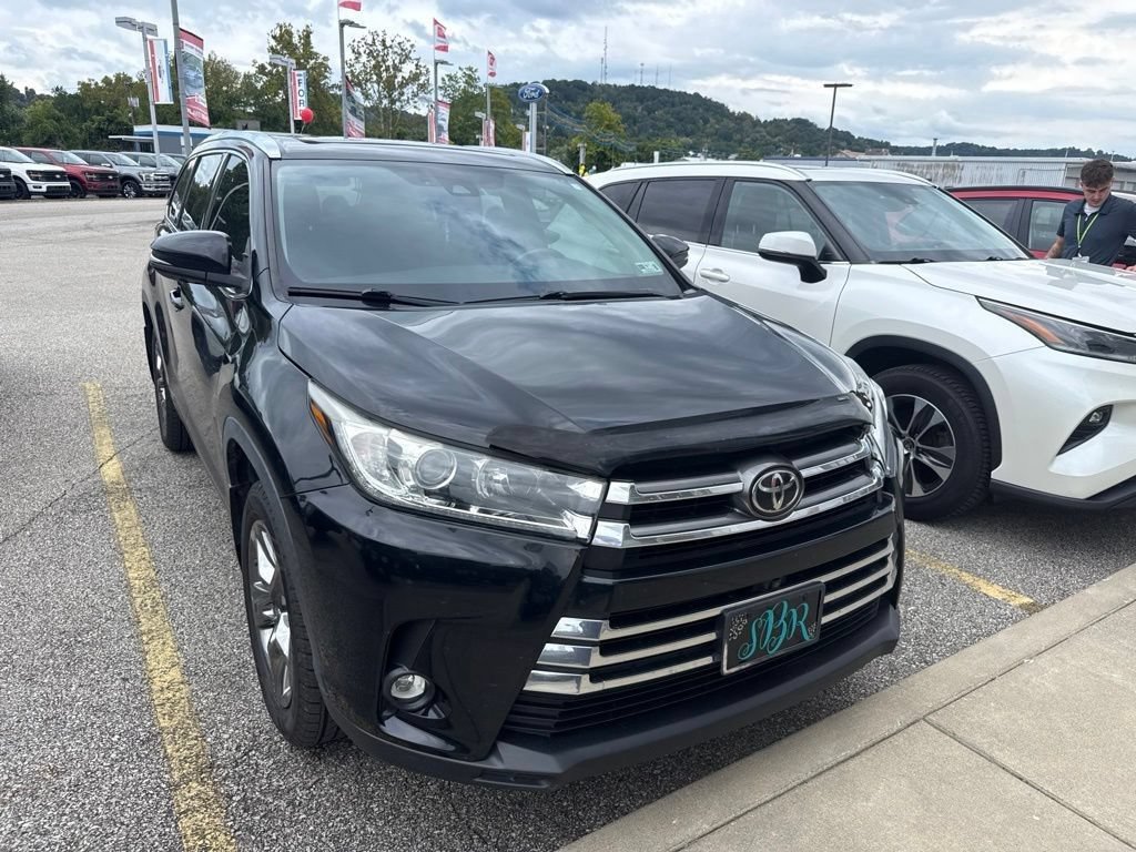Used 2019 Toyota Highlander Limited Platinum AWD/4WD image 3