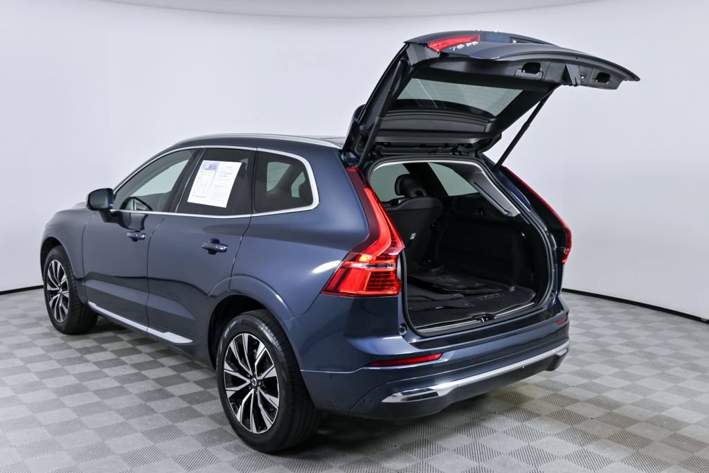 Certified 2023 Volvo XC60 B5 Plus w/ Protection Package AWD/4WD image 32