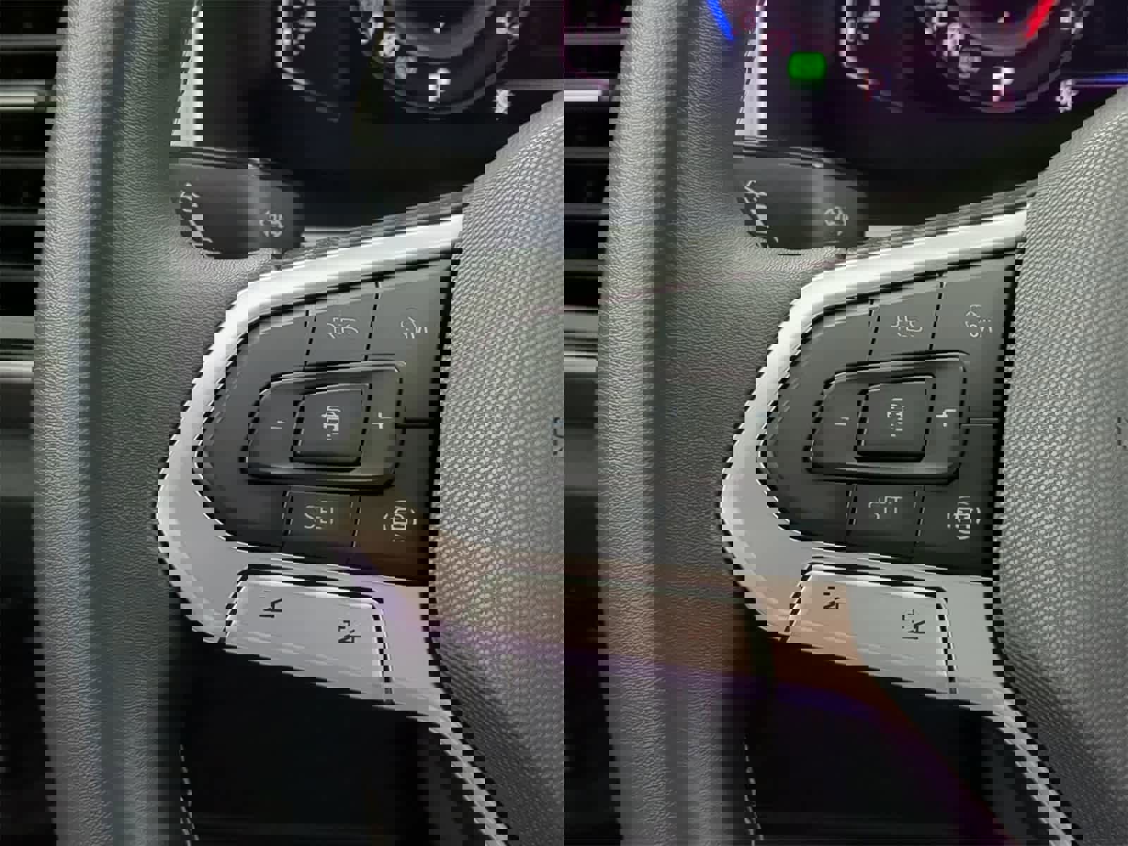 Used 2022 Volkswagen Atlas SE image 25