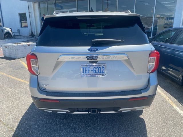 Used 2021 Ford Explorer XLT w/ Equipment Group 202A image 5