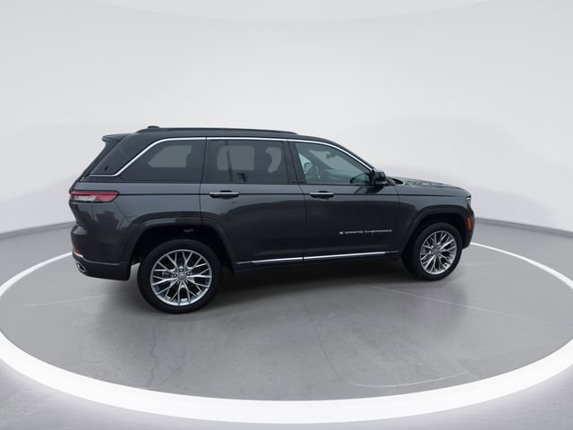Used 2025 Jeep Grand Cherokee Summit AWD/4WD image 8