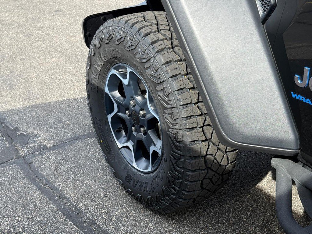 Used 2023 Jeep Wrangler Unlimited Rubicon 4xe w/ Cold Weather Group AWD/4WD image 12